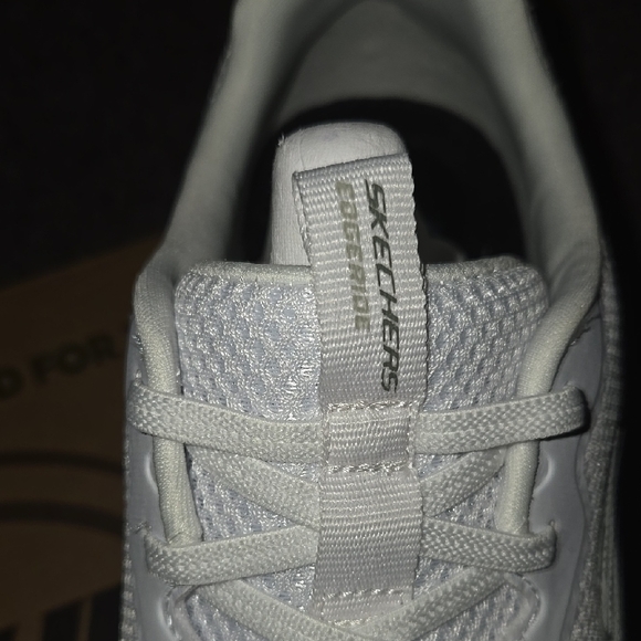 New Skechers Edge Ride Vegan White Mens Sneakers Size 9 Extra Wide - Picture 2 of 12